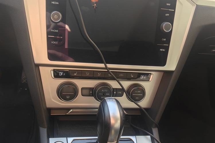 Used Volkswagen Variant 2017 380TSI Two-Wheel Drive Comfort Edition
