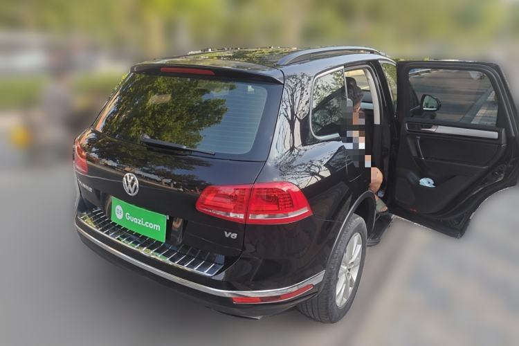 Used Volkswagen Touareg 2017 3.0 TSI Touareg Model Rear Right 45 Deg