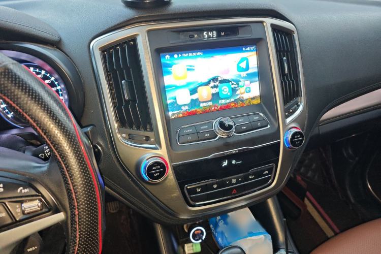 Used Changan CS95 2017 2.0T Two-Wheel Drive Zhiyuan Edition