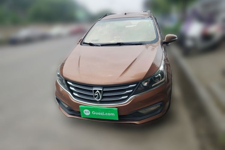 Used Baojun 310W 2017 1.5L Manual Fashion Edition China VI
