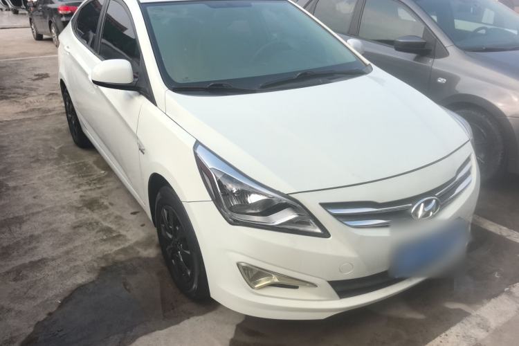 Used Hyundai Verna (older generation) 2014 1.4L Manual Smart GLS Trim