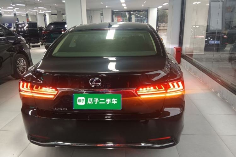 Used Lexus LS 2020 500h Excellence Edition China VI standard