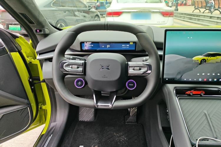 Used XPeng P7 2025 Model—820 Ultra Long Range Ultra
