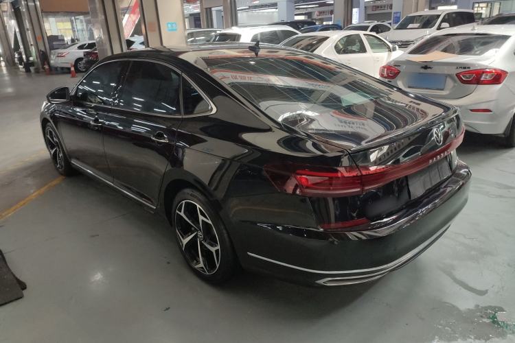 Used Volkswagen Passat 2023 Restyled 330TSI Starry Luxury Edition Exterior 2