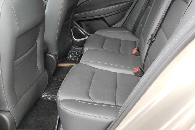 Used Geely Auto Emgrand 2019 Leading Edition 1.5L CVT Upward-Connected Model China VI Standard Left Rear Seat