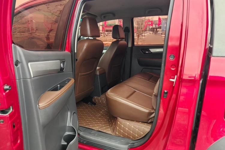 Used JAC T8 2019 2.0T Gasoline Two-Wheel Drive Prestige Version Standard Double HFC4GA3-4D
