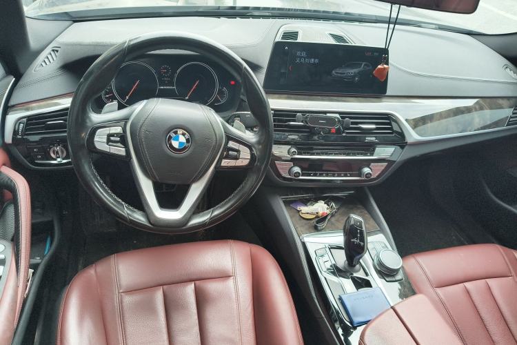 Used BMW 5 Series 2018 Restyled 530Li Leading Edition M Sport Package
