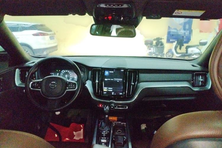 Used Volvo XC60 2021 T5 4x4 Smart Luxury Edition