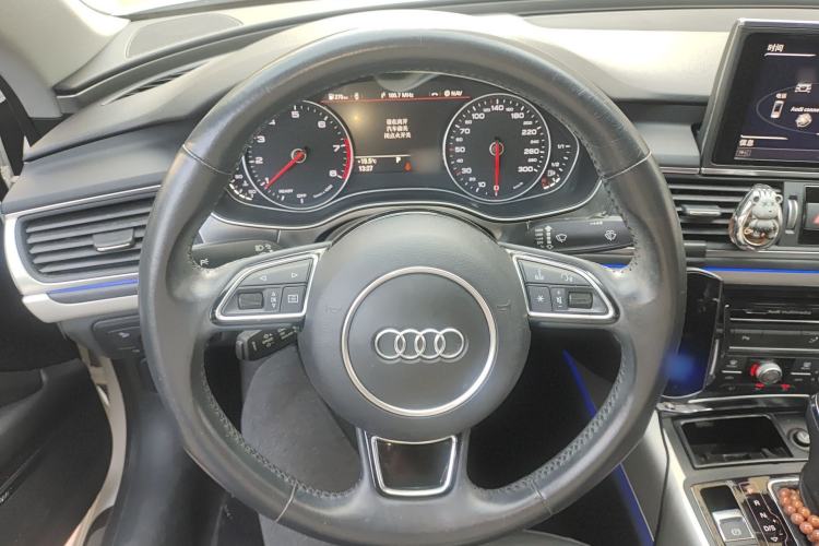 Used Audi A7 2018 40 TFSI Ambition Edition Steering Wheel