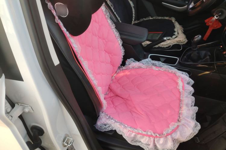 Used Baojun 530 2021 Global Car Anniversary Edition 1.5T Manual Luxury Model 6 Seats