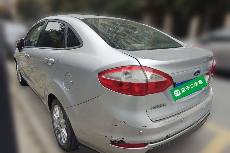 Used Ford Fiesta 2013 Sedan 1.5L Manual Fashion Edition

