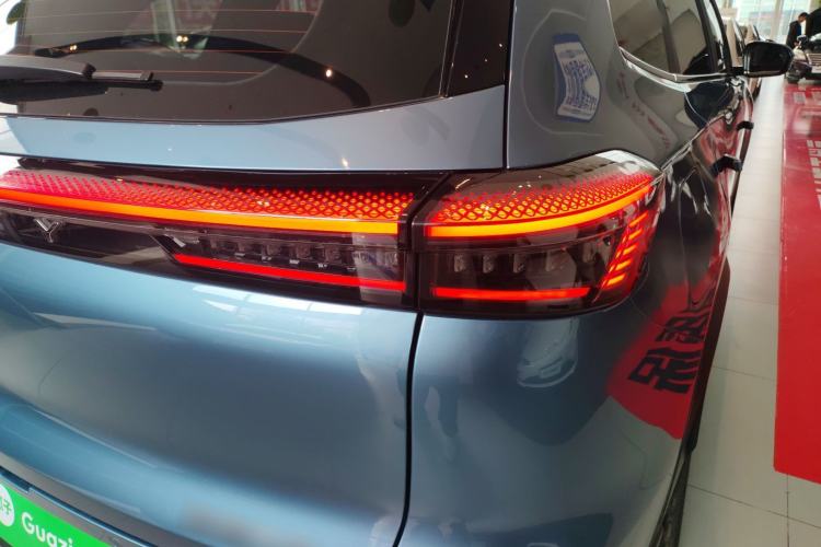 Used Chery Tiggo 8 PLUS C-DM 2025 1.5T 116 km Prestige Version 5 Seats
