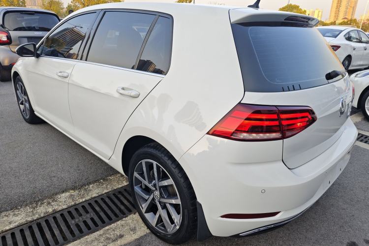 Used Volkswagen Golf 2020 200TSI DSG Comfortable and Ambitious Edition
