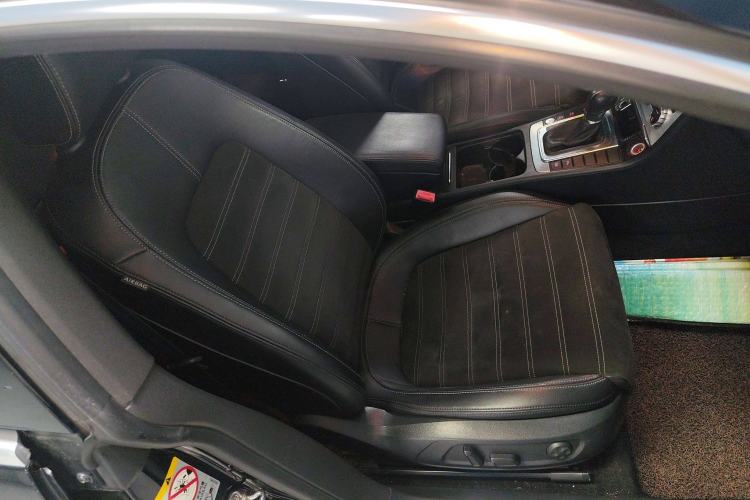 Used Volkswagen FAW-Volkswagen CC 2013 1.8TSI Luxury Model Right Front Seat