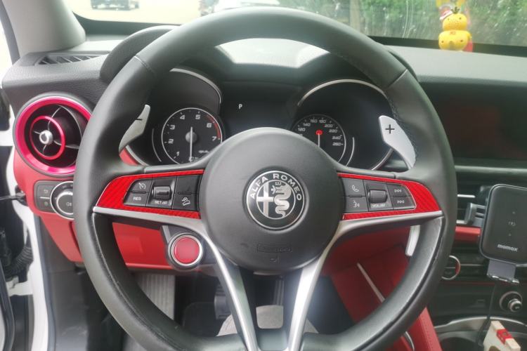 Used Alfa Romeo Stelvio 2017 2.0T 280HP Luxury Edition
