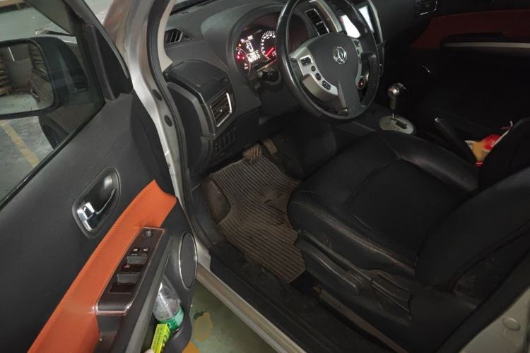 Used Dongfeng Fengdu MX6 2016 2.0L CVT Two-Wheel Drive All-Around Version