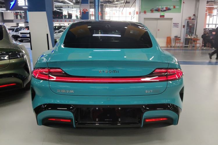 Used Xiaomi Auto SU7 2024 Four-Wheel Drive Ultra-Long Range Advanced Intelligent Driving Max Edition