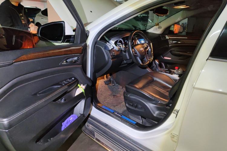 Used Cadillac SRX 2015 3.0L Elite Model