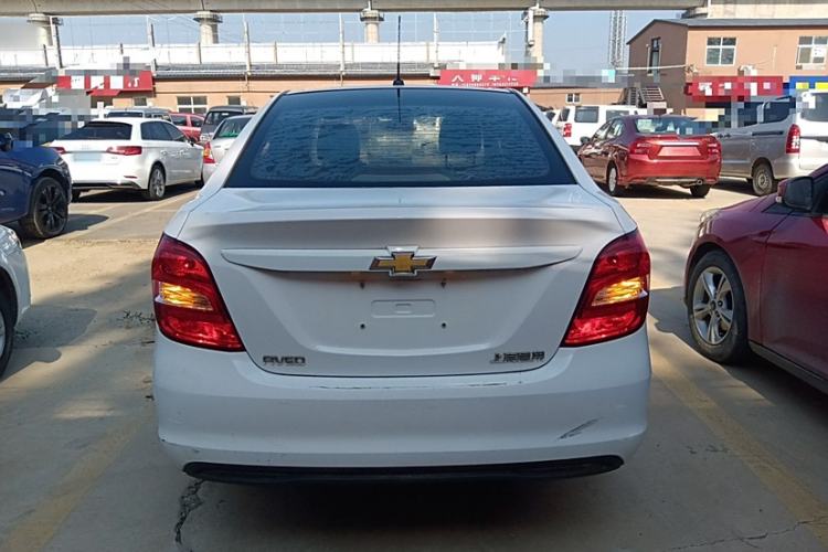 Used Chevrolet Aveo Sonic 2014 Sedan 1.4 SL MT Comfort Edition