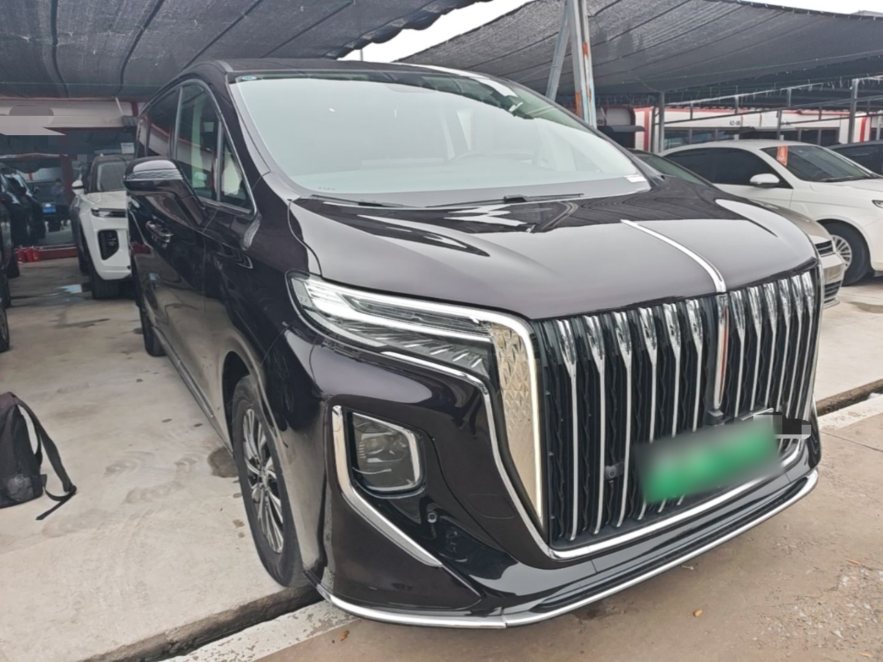 Hongqi HQ9 PHEV 2024 2.0T Four-Wheel Drive Business Edition — снимка 3