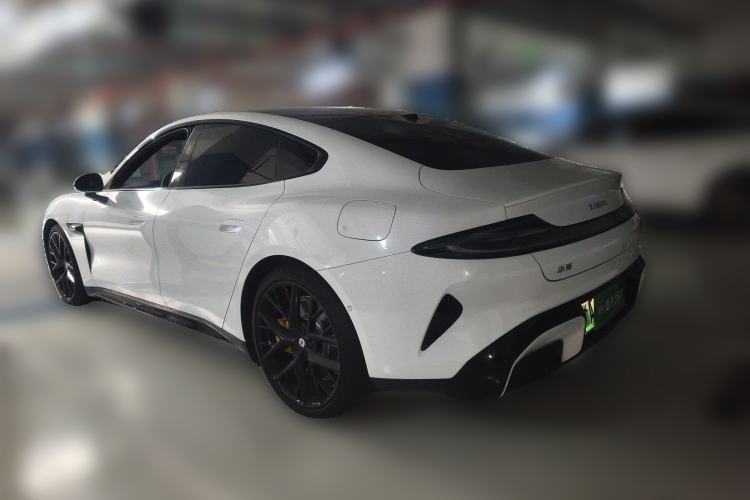 Used Xiaomi Auto SU7 2024 Four-Wheel Drive Ultra-Long Range Advanced Intelligent Driving Max Edition
