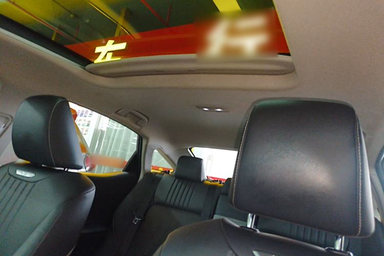 Used Toyota bZ3 2023 616 km Long-Range PRO Headliner