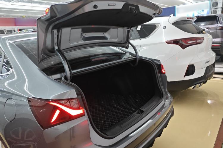 Used Roewe i5 2023 1.5L CVT Luxury Edition