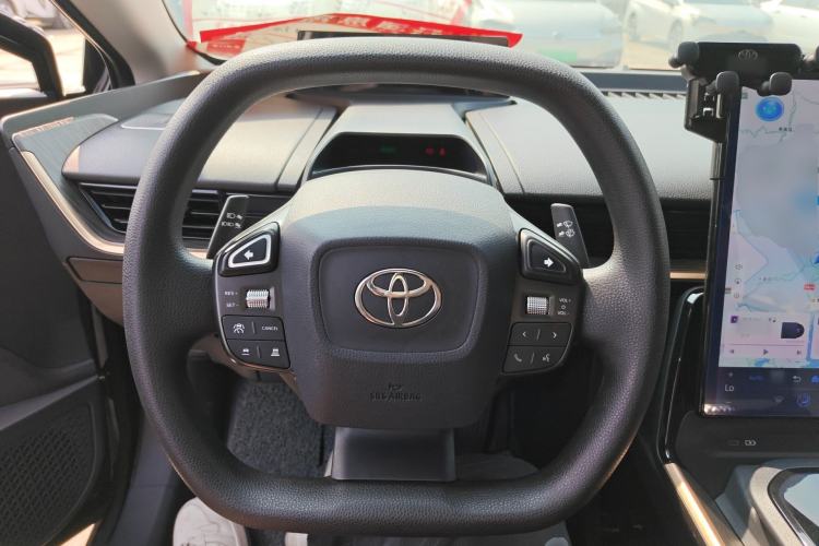 Used Toyota bZ3 2023 517 km Elite PRO Steering Wheel