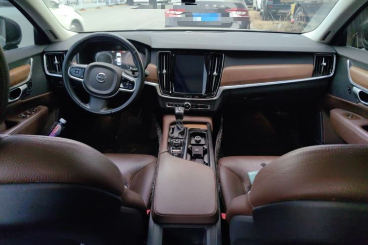 Used Volvo S90 2020 T5 Zhiyi Luxury Edition