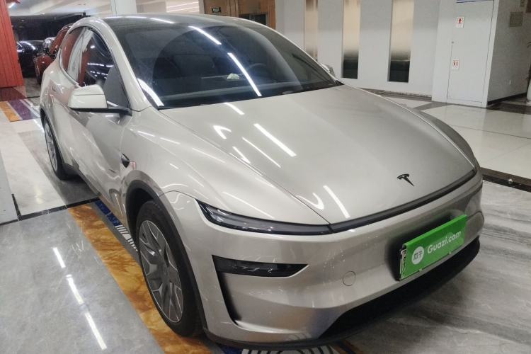 Used Tesla Model Y L 2025 Model Long-Range All-Wheel-Drive Version