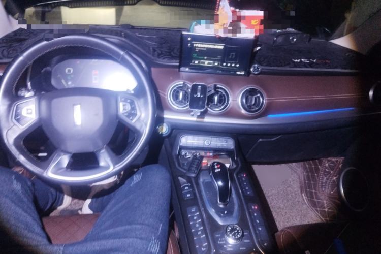 Used Wey VV6 2018 2.0T Four-Wheel Drive Flagship Version China V Standard
