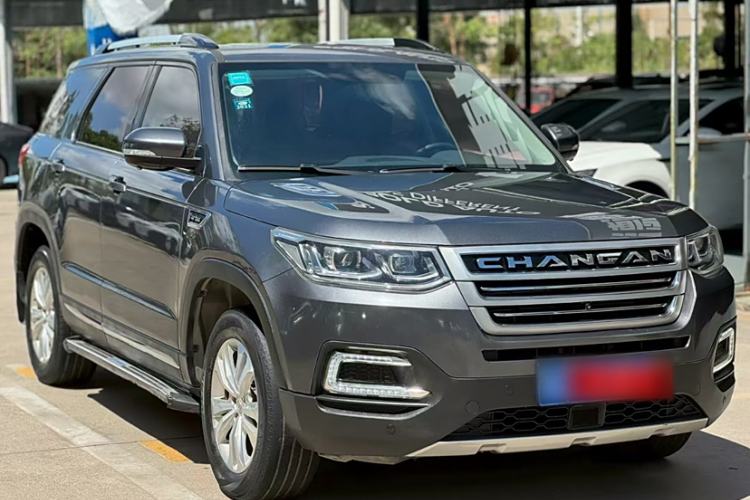 Used Changan CS95 2017 2.0T Two-Wheel Drive Zhiyuan Edition
