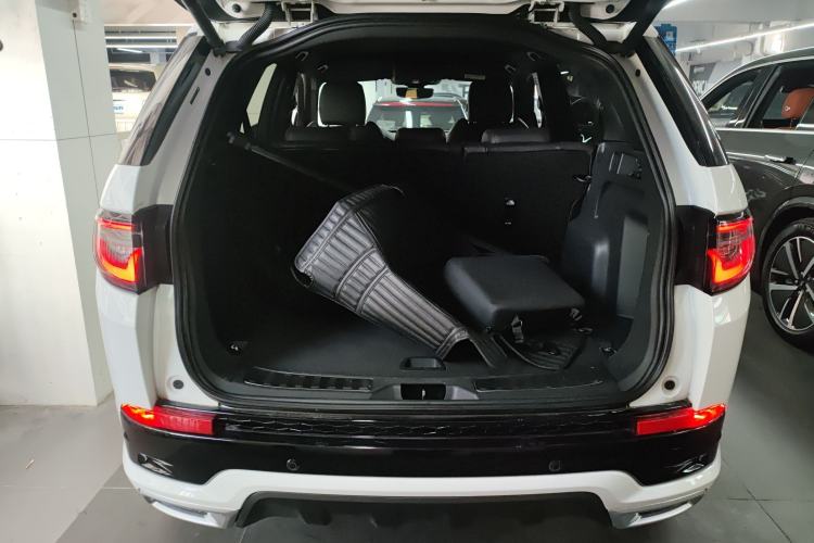 Used Land Rover Discovery Sport New Energy 2022 Facelifted P300e Plug-in Hybrid Electric Version
