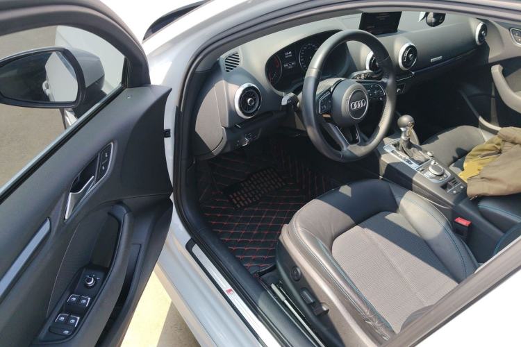 Used Audi A3 2019 Limousine 35 TFSI Fashion Edition China V standard
