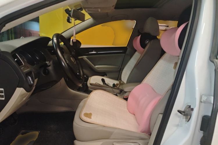 Used Volkswagen Golf 2014 1.4 TSI Manual Comfort Model Left Front Seat