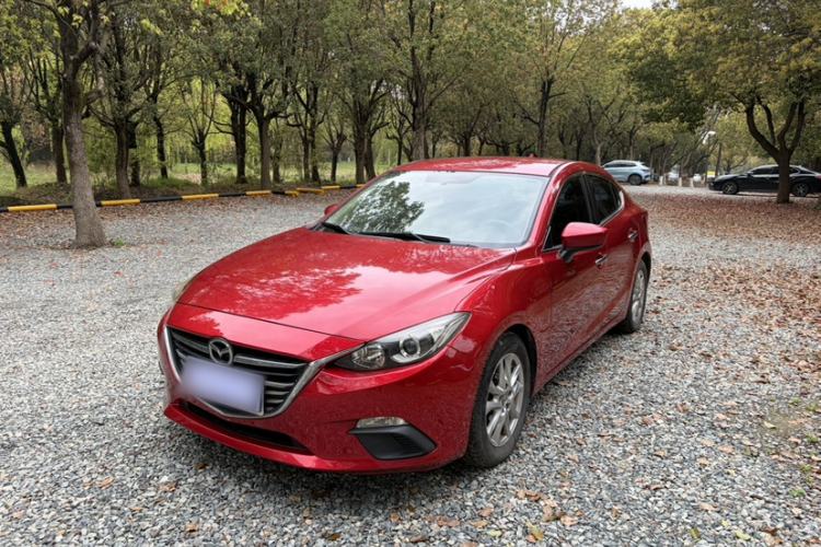 Used Mazda 3 Axela 2014 Sedan 1.5L Automatic Comfort Model