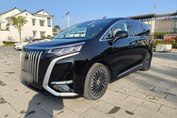 Used Denza D9 2022 EV 600 Four-Wheel Drive Prestige Model