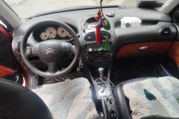 Used Citroen C2 2012 1.6L Automatic Sport Model Center Console