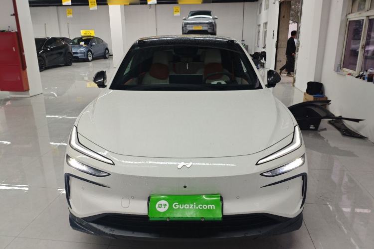 Used ONVO L60 2024 60 kWh Rear-Drive Version