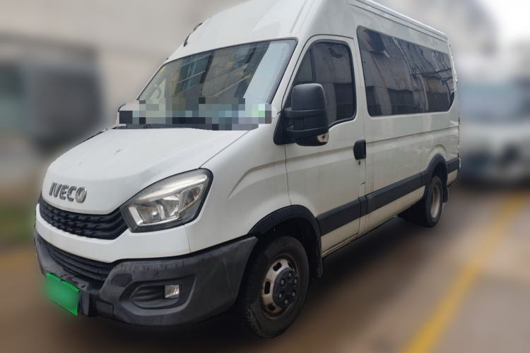 Used Iveco Eurocargo 2021 2.0T Manual Super Rui Long Wheelbase Short Overhang High Roof Side-Sliding Door F1A