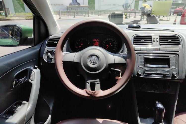 Used Volkswagen Polo 2013 1.4L Automatic Comfort Edition