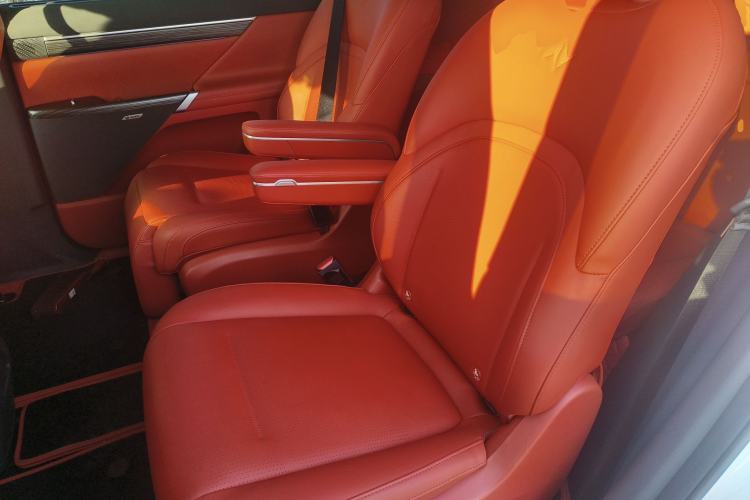 Used Dongfeng eπ eπ008 2024 210Max Range-Extended Version 6 Seats
