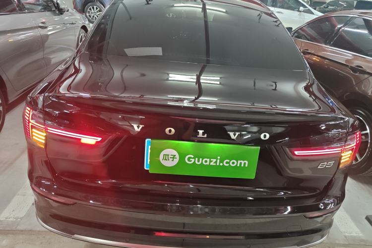 Used Volvo S90 2026 B5 Zhiyuan Luxury Edition