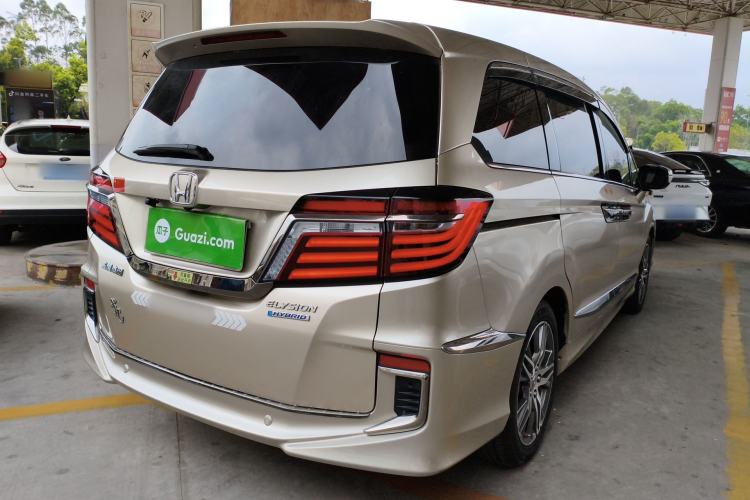Used Honda Elysion 2019 2.0L Hybrid Luxury Edition Rear Right 45 Deg