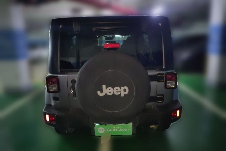 Used Jeep Wrangler 2015 3.0L Sahara Four-Door Comfort Edition Rear