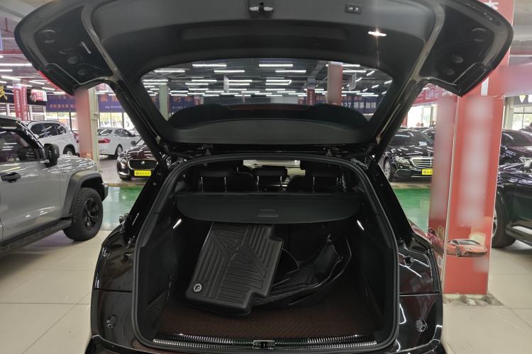 Used Audi Q5L 2023 45T Luxury Dynamic Model Trunk