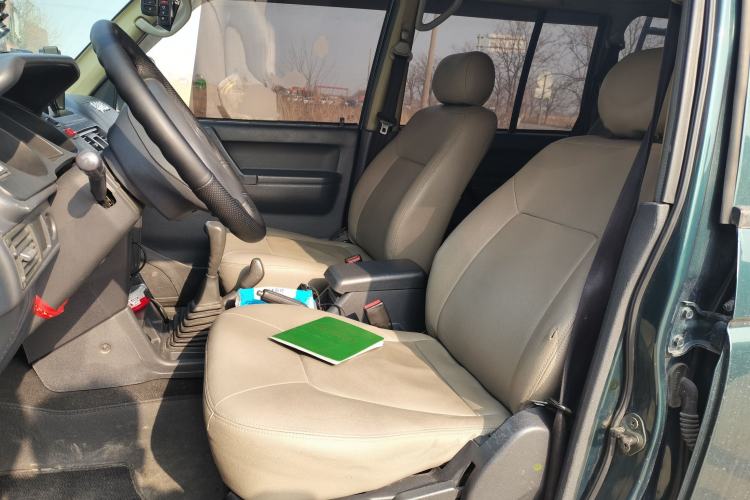 Used Leopaard Heijingang 2013 2.2L Manual Two-Wheel Drive Standard Version
