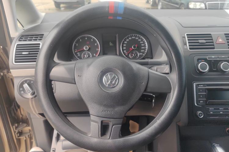 Used Volkswagen Touran 2015 1.4T DSG Comfort Edition 5 Seats Steering Wheel