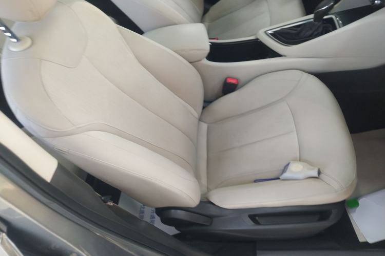 Used Buick GL6 2018 18T 6-Seater Elite Model