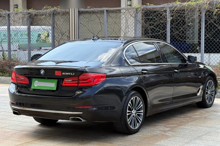 Used BMW 5 Series 2018 530Li Luxury Edition Premium Package
